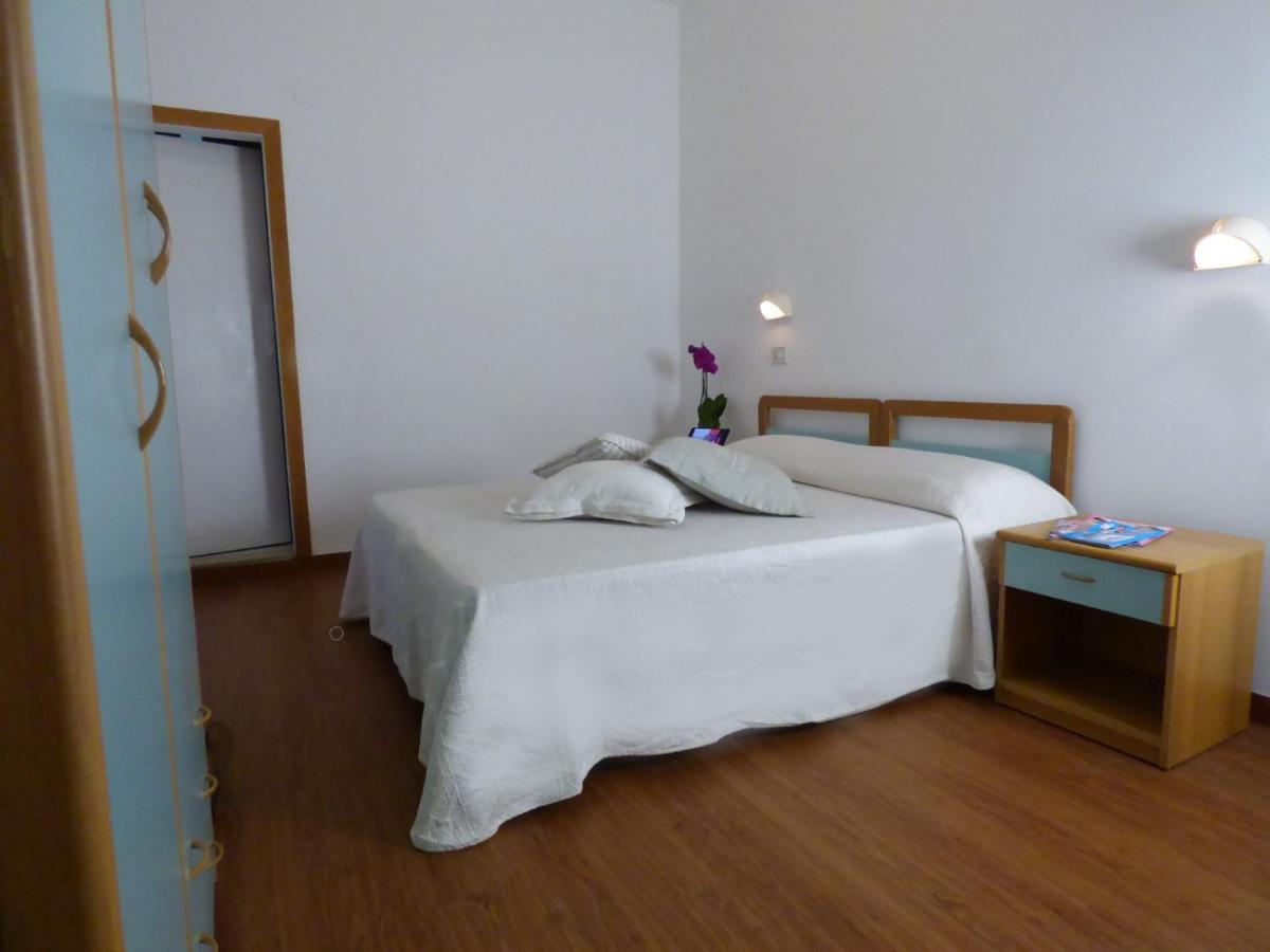Hotel Merano Misano Adriatico Buitenkant foto