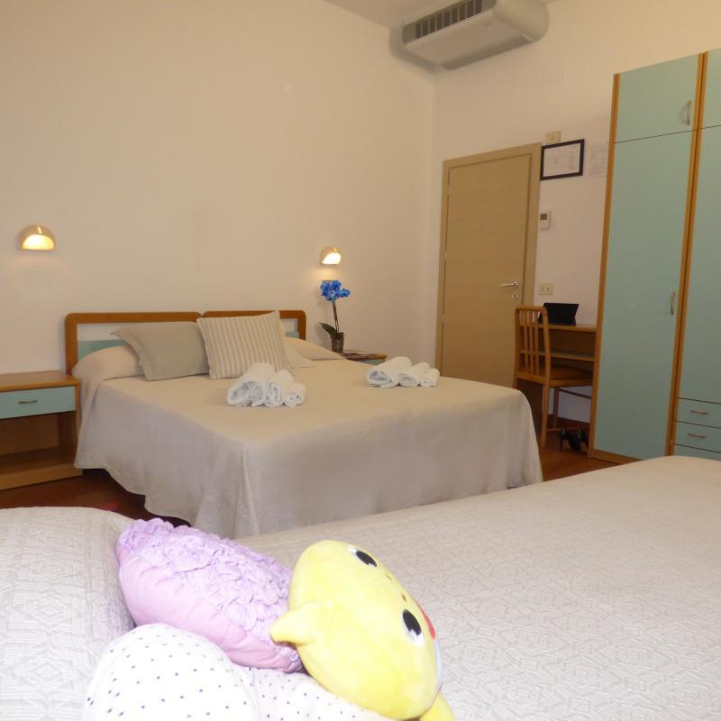 Hotel Merano Misano Adriatico Buitenkant foto